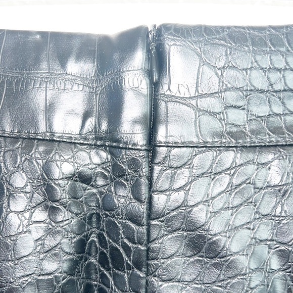 Forever 21 Black Snake Skin Faux Leather NEW Mini Skirt - Picture 6 of 11